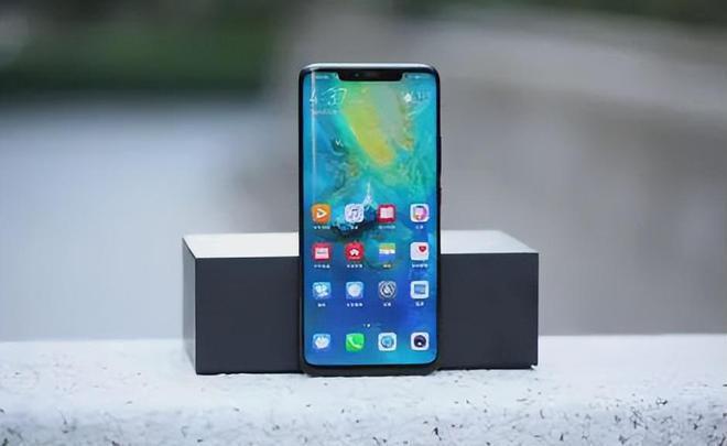 得买的四大旗舰：个个都是“高配低价”！爱游戏app体育2024年换手机最值(图2)