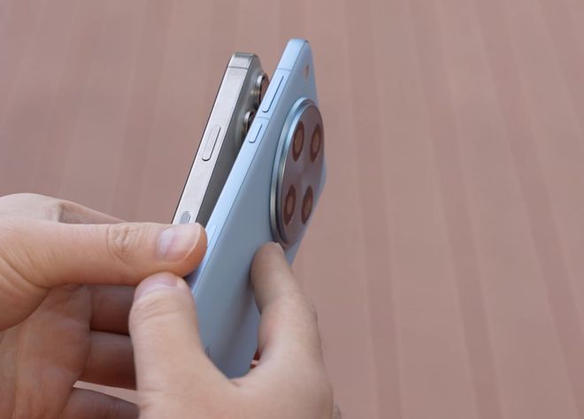 d X8 Pro对比iPhone16 Pro差别很明显！ayx爱游戏体育网页版入口都有拍照按键OPPO Fin(图1)