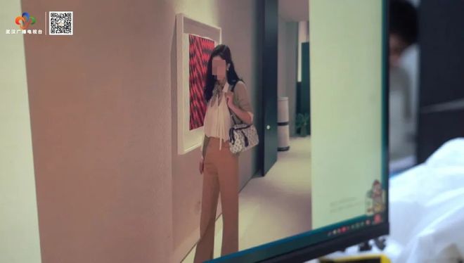 ！警方抓获32名“白富美”ayx爱游戏app破门而入(图3)